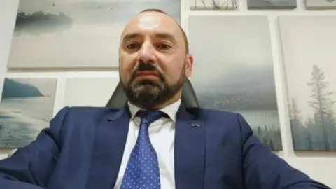 Cesar Lodos, abogado experto en okupaciones  Cesar Lodos, abogado experto en okupaciones