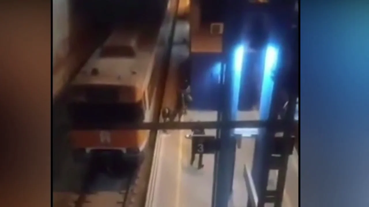 La valiente intervenci&oacute;n de un vigilante de Renfe en Vic para impedir que 3 j&oacute;venes pintasen un tren
