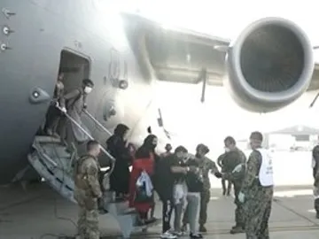 Grupo de evacuados desde Kabul Grupo de evacuados desde Kabul