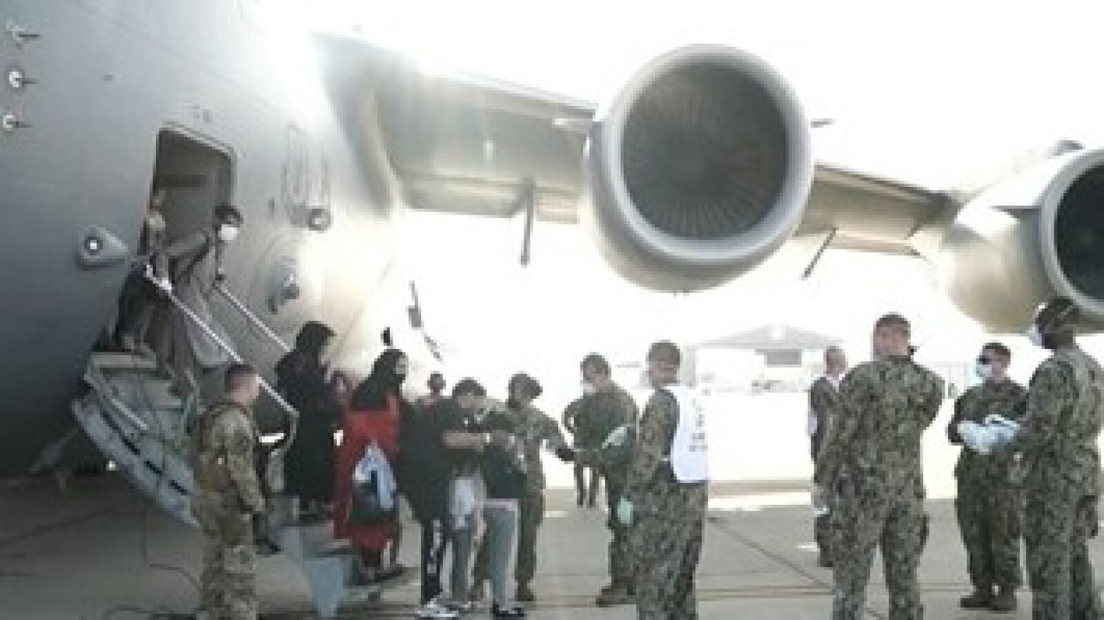 La Base de Rota recibe 2 nuevos aviones estadounidense con 450 evacuados de Afganistán