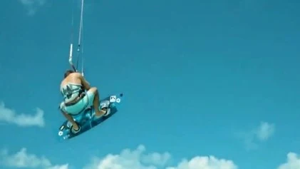 Reno Romeo en un salto