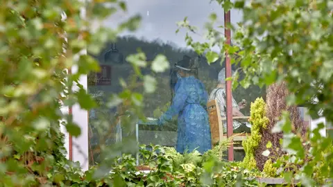 El exterior de una residencia de ancianos El exterior de una residencia de ancianos