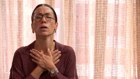 Manolita celebra la detención de Beltrán antes de tiempo: ¡el coronel actúa con astucia! Manolita celebra la detención de Beltrán antes de tiempo: ¡el coronel actúa con astucia!