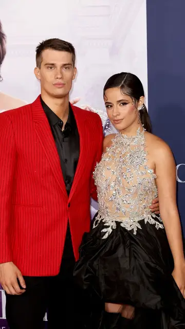 Nicholas Galitzine y Camila Cabello en el estreno de 'Cenicienta' Nicholas Galitzine y Camila Cabello en el estreno de 'Cenicienta'