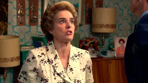 ¡Benigna rompe con Lorenzo Bravo!: el actor se hace la víctima para chantajear a Benigna ¡Benigna rompe con Lorenzo Bravo!: el actor se hace la víctima para chantajear a Benigna