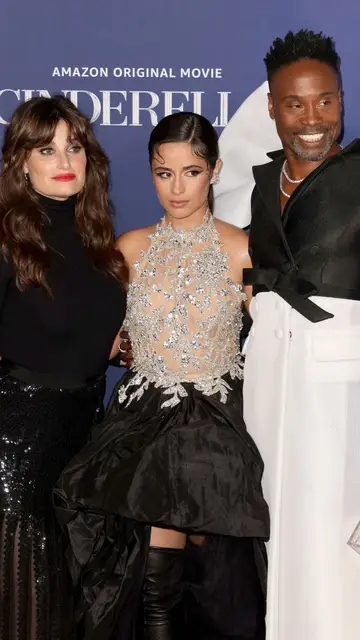 Idina Menzel, Camila Cabello y Billy Porter en el estreno de 'Cenicienta' Idina Menzel, Camila Cabello y Billy Porter en el estreno de 'Cenicienta'