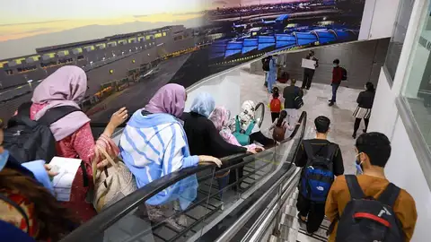 122.000 ciudadanos afganos han sido evacuados desde el 14 de agosto 122.000 ciudadanos afganos han sido evacuados desde el 14 de agosto