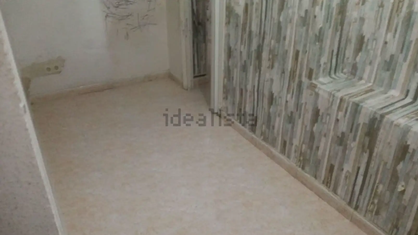 Una de las estancias de este piso de Idealista de 23 metros cuadrados Una de las estancias de este piso de Idealista de 23 metros cuadrados