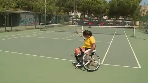Elena Jacinto, de intentar suicidarse en 7 ocasiones a los Juegos Paralímpicos: "Sobreviví y empecé a vivir" Elena Jacinto, de intentar suicidarse en 7 ocasiones a los Juegos Paralímpicos: "Sobreviví y empecé a vivir"