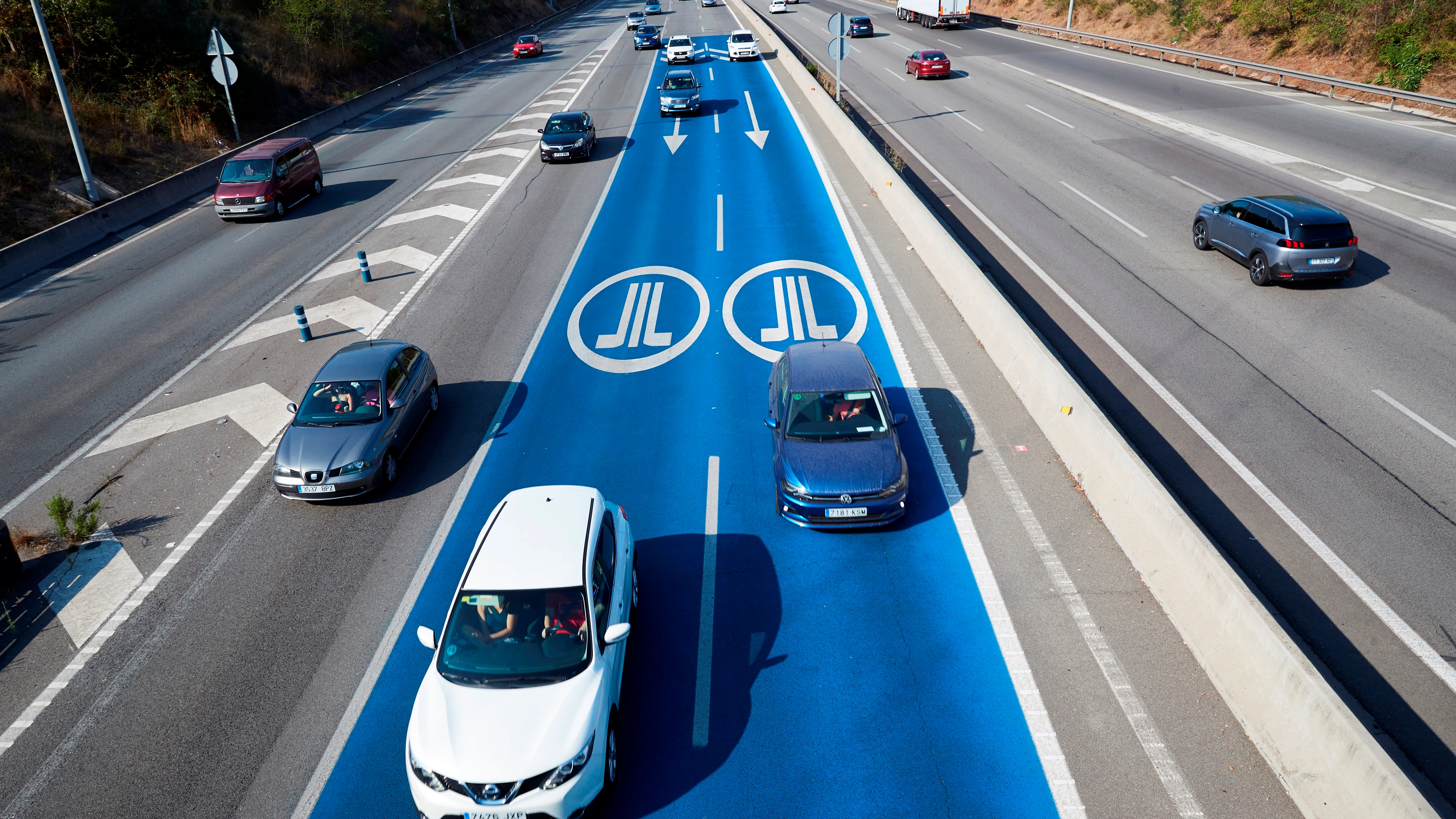 Los transportistas ante el nuevo pago por uso en autovías y autopistas Los transportistas ante el nuevo pago por uso en autovías y autopistas