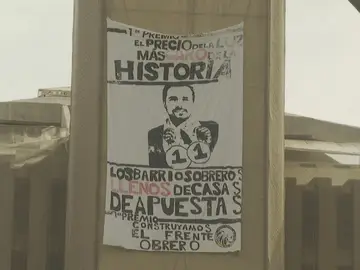 Pancarta en Málaga contra Alberto Garzón para criticar al ministro por el precio de la luz y las casas de apuestas Pancarta en Málaga contra Alberto Garzón para criticar al ministro por el precio de la luz y las casas de apuestas