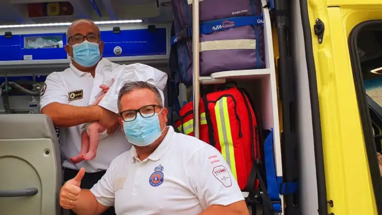 Salvan la vida de un bebé con la maniobra de Heimlich en San Pedro del Pinatar Salvan la vida de un bebé con la maniobra de Heimlich en San Pedro del Pinatar
