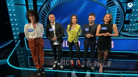El equipo de ‘Física o química’ tiene clara sus cualidades en ‘Family Feud’: “Tenemos más química, ellos solo bailan” Los actores de 'Física o química' en 'Family Feud'