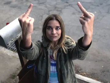 Annie Murphy en 'Que te den, Kevin' Annie Murphy en 'Que te den, Kevin'