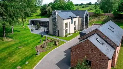 Casa de Cristiano Ronaldo y Georgina Rodríguez Casa de Cristiano Ronaldo y Georgina Rodríguez