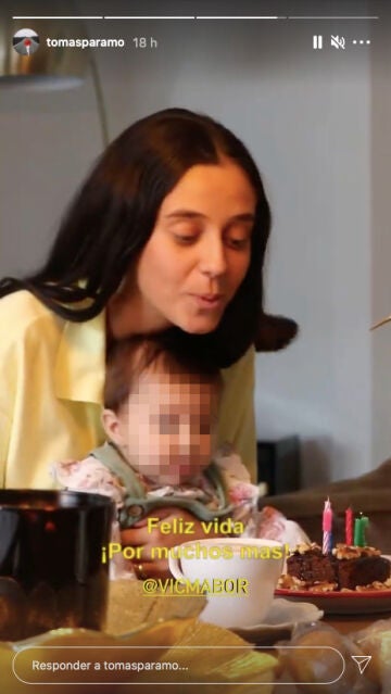 Victoria Federica soplando las velas 