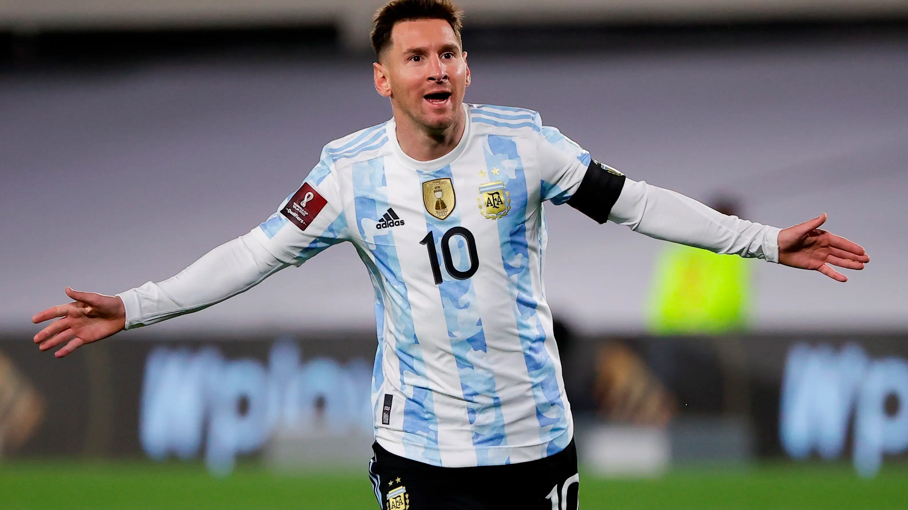 Leo Messi celebra uno de sus tres goles ante Bolivia Leo Messi celebra uno de sus tres goles ante Bolivia