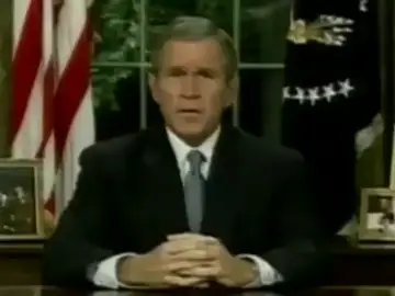 El histórico discurso de George W. Bush tras el 11-S: "No pueden destruir el acero de nuestra determinación" El histórico discurso de George W. Bush tras el 11-S: "No pueden destruir el acero de nuestra determinación"