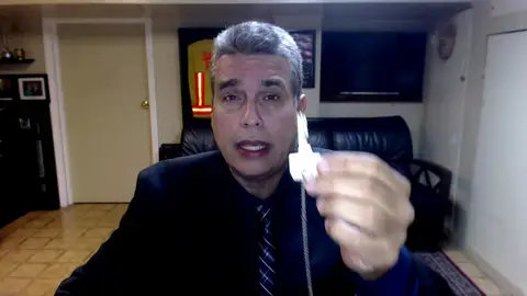 William Rodríguez, el último hombre en salir de la primera Torre Gemela derrumbada el 11-S: "Quedé sepultado vivo" William Rodríguez, el último hombre en salir de la primera Torre Gemela derrumbada el 11-S: "Quedé sepultado vivo"