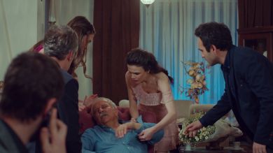 Ugur vuelve a meter la pata en la desastrosa pedida de mano