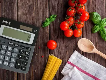 Calcula las calorías que tiene un alimento de tu dieta habitual al volver de vacaciones Calcula las calorías que tiene un alimento de tu dieta habitual al volver de vacaciones
