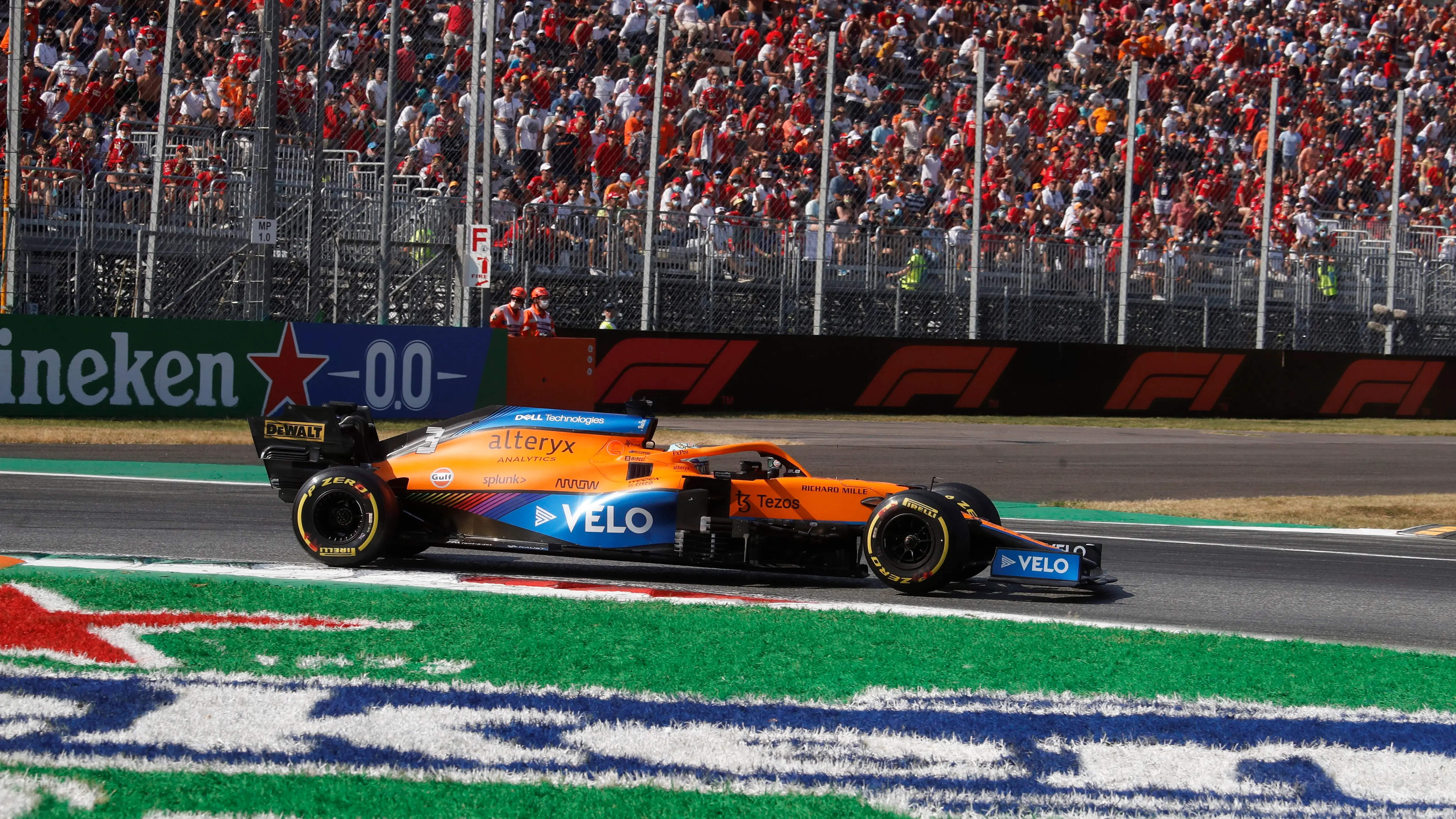 Doblete de McLaren en Monza en una carrera marcada por el accidente de Verstappen y Hamilton, Sainz 6&ordm; y Alonso 8&ordm;