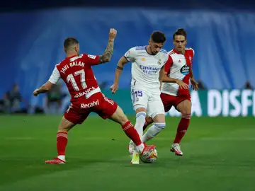 El Real Madrid cumple ante su afición 560 días después y remonta al Celta en un partido con muchos goles El Real Madrid cumple ante su afición 560 días después y remonta al Celta en un partido con muchos goles