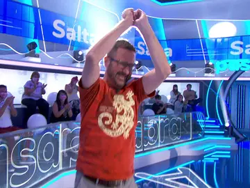 ¡Que subidón! Marco Antonio se desata al ritmo de King África regalándonos un momento único ¡Que subidón! Marco Antonio se desata al ritmo de King África regalándonos un momento único