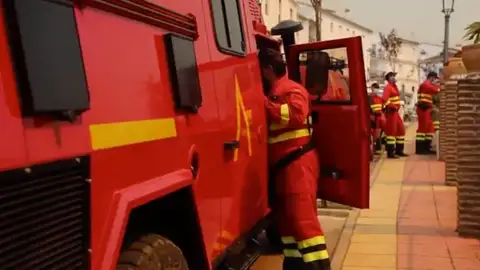 Entrevista a Alejandro Molina, jefe centro operativo incendio en Sierra Bermeja Entrevista a Alejandro Molina, jefe centro operativo incendio en Sierra Bermeja