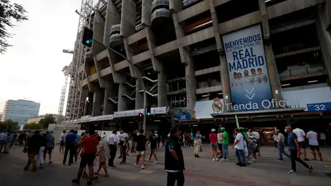 Ambiente a las afueras del estadio Santiago Bernabéu, antes del Real Madrid - Celta Ambiente a las afueras del estadio Santiago Bernabéu, antes del Real Madrid - Celta