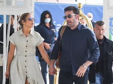 Jennifer Lopez y Ben Affleck momentos antes del incidente fan Jennifer Lopez y Ben Affleck momentos antes del incidente fan