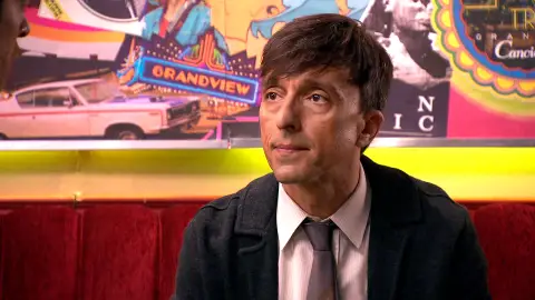 Felipe, ahogado en su propia mentira, le confiesa a Marcelino toda la verdad de su pasado Felipe, ahogado en su propia mentira, le confiesa a Marcelino toda la verdad de su pasado