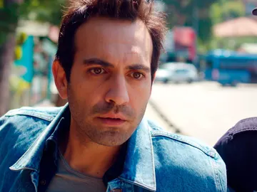 Los caminos de Öykü y Demir vuelven a separarse Los caminos de Öykü y Demir vuelven a separarse