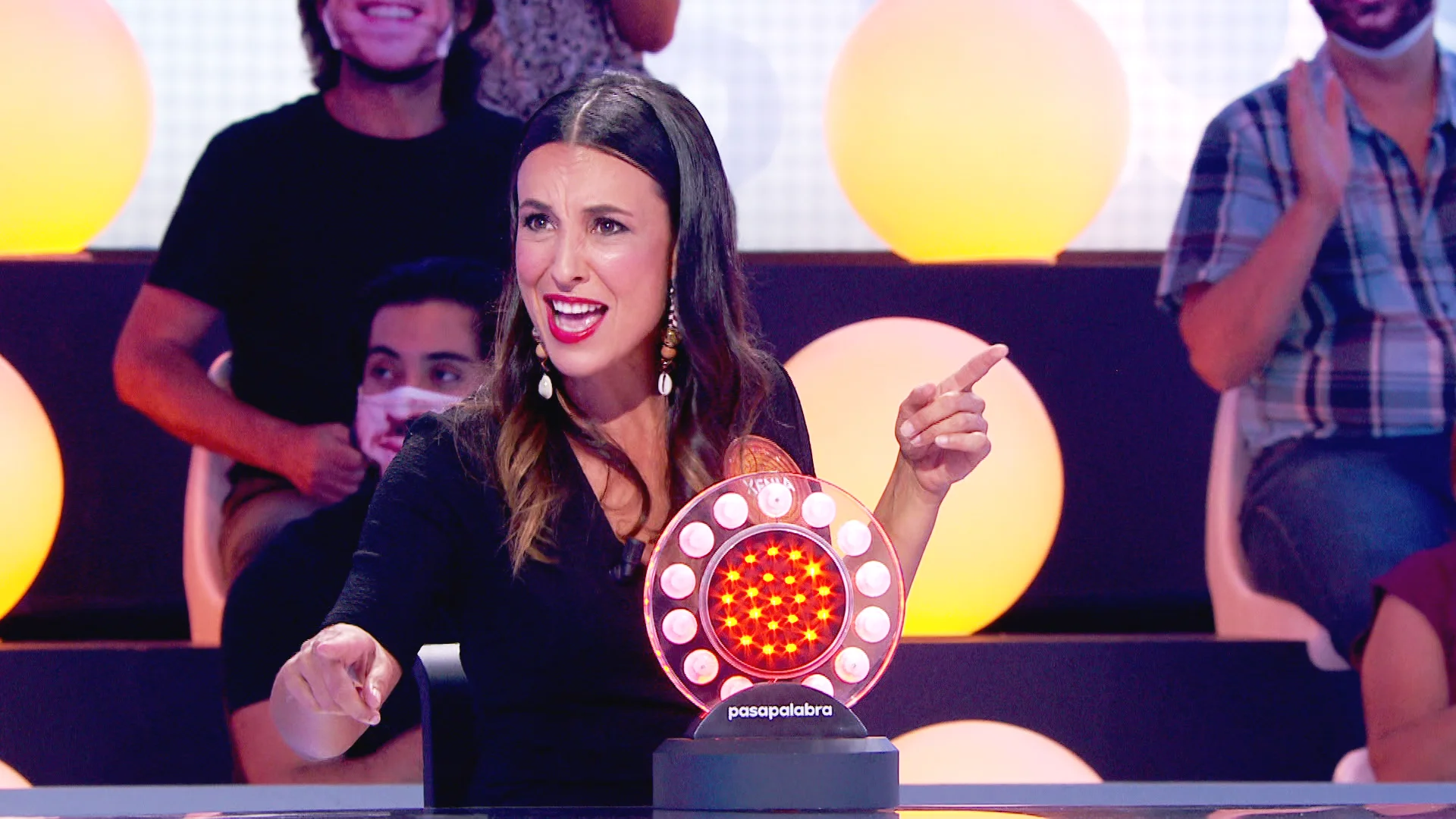 Xenia Tostado se crece ‘pisando fuerte’ en ‘La Pista’ gracias a Alejandro Sanz Xenia Tostado se crece ‘pisando fuerte’ en ‘La Pista’ gracias a Alejandro Sanz