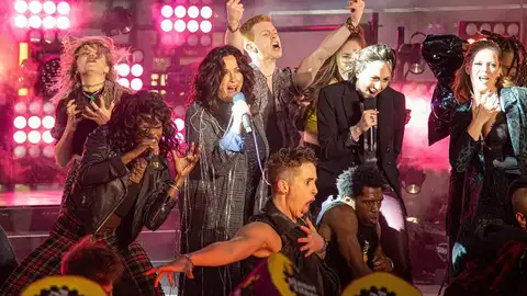 Alanis Morissette confiesa que fue víctima de una violación multiple Alanis Morissette confiesa que fue víctima de una violación multiple