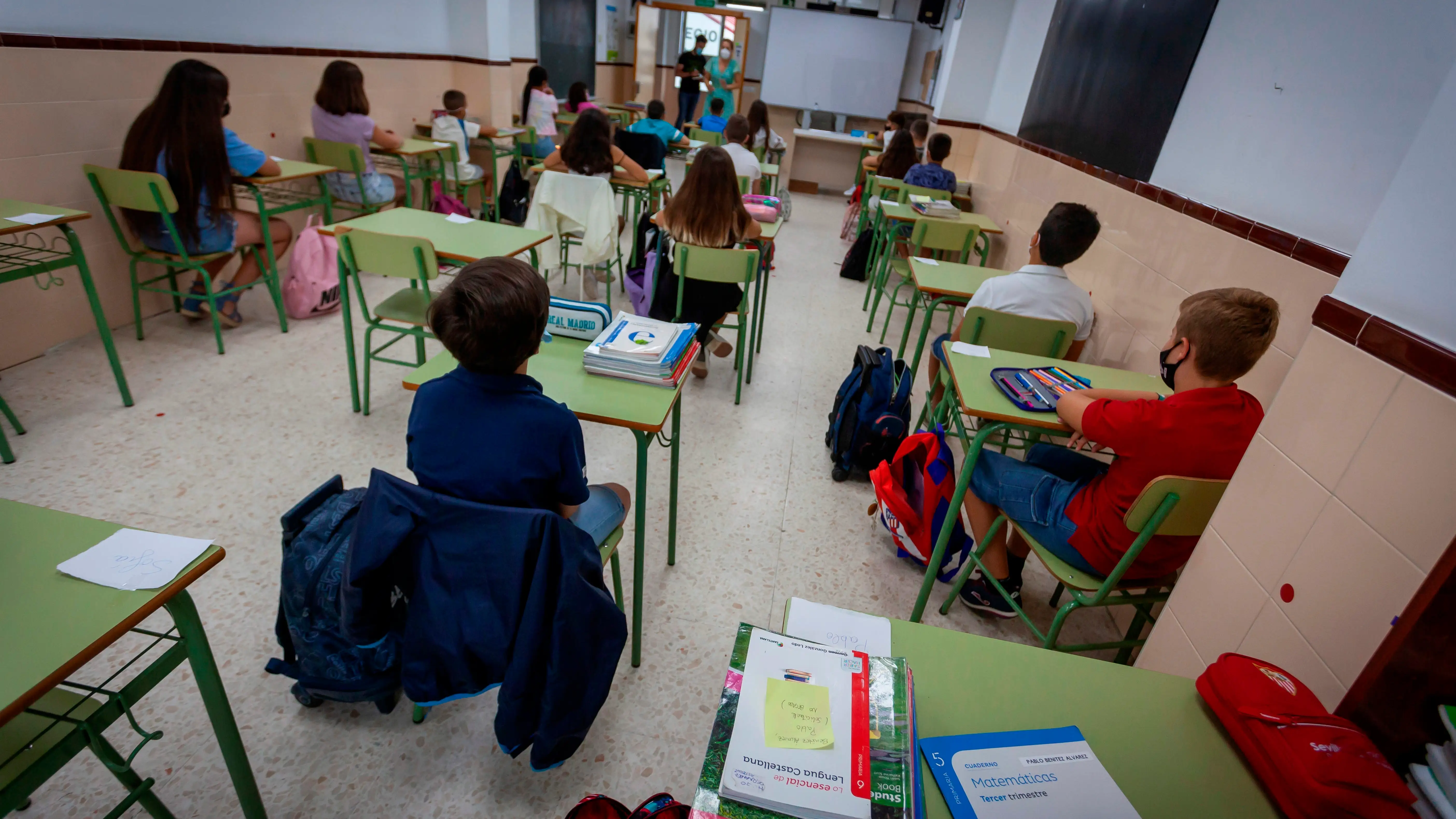 Aulas de un colegio Aulas de un colegio