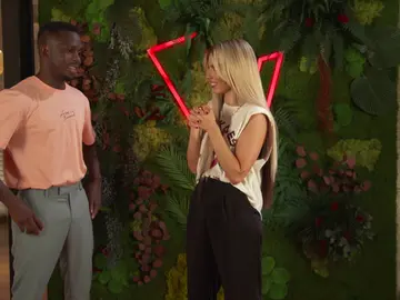 Kelly sorprende a Miriam Rodríguez en ‘El Regreso’ Kelly sorprende a Miriam Rodríguez en ‘El Regreso’