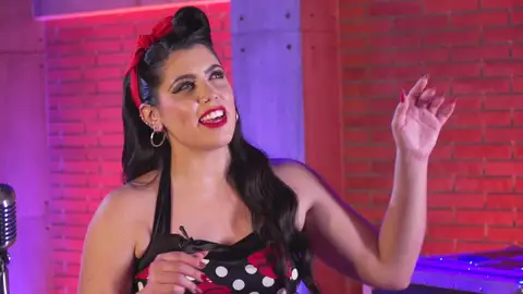Descubre a Sara Ester, la pin up de 'Veo cómo cantas': “Empecé a cantar en un coro góspel y en orquestas” Descubre a Sara Ester, la pin up de 'Veo cómo cantas': “Empecé a cantar en un coro góspel y en orquestas”