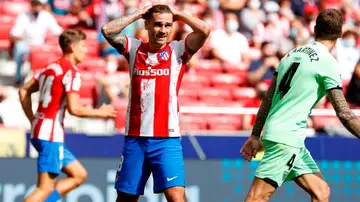 Griezmann se lamenta tras una ocasión fallida del Atlético de Madrid Griezmann se lamenta tras una ocasión fallida del Atlético de Madrid