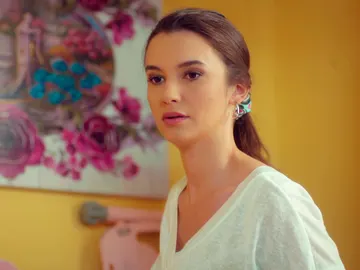 ¿Sorprenderá Öykü a Candan con su vestido de novia de ensueño? ¿Sorprenderá Öykü a Candan con su vestido de novia de ensueño?