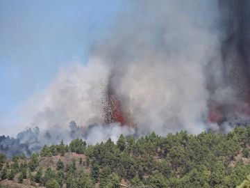 Volcán en La Palma en erupción