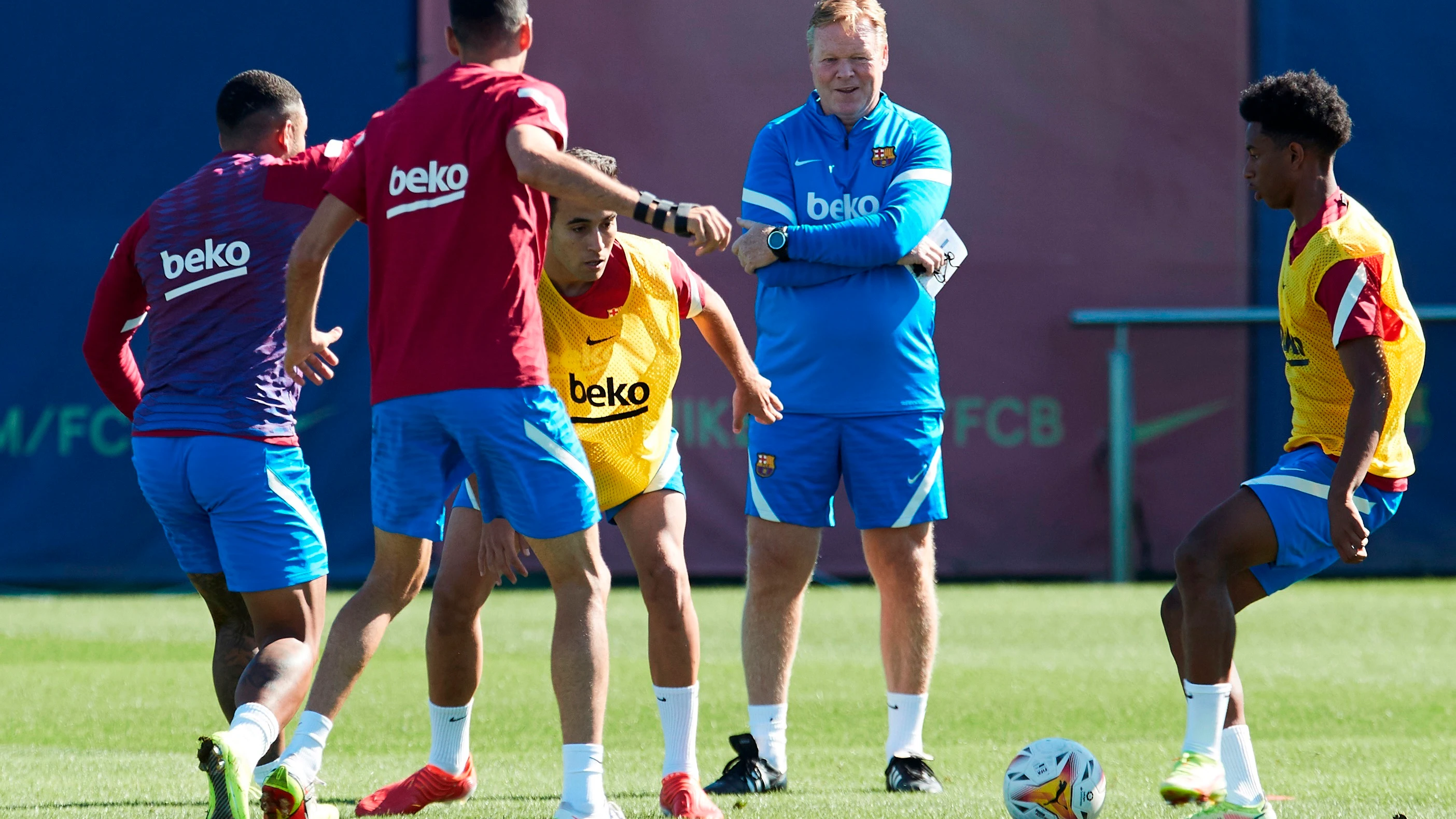 Koeman: "Antes del Bayern ten&iacute;a que decir si renovaba y despu&eacute;s si temo por mi futuro"