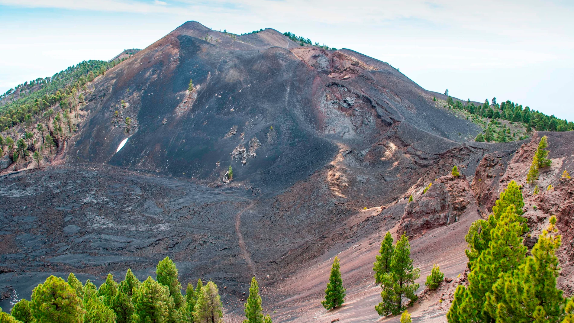 El vídeo completo de la rueda de prensa sobre la posible erupción del volcán Cumbre Vieja en La Palma