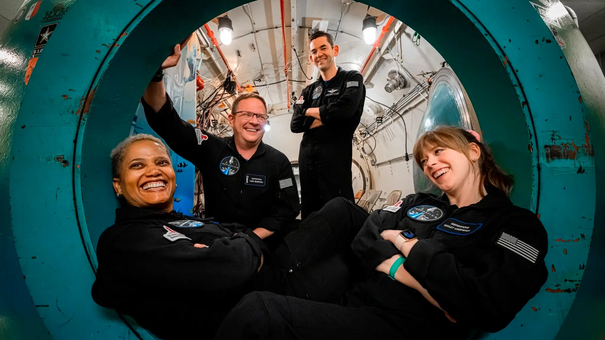 Vuelven a la Tierra los cuatro tripulantes del primer vuelo espacial de astronautas aficionados