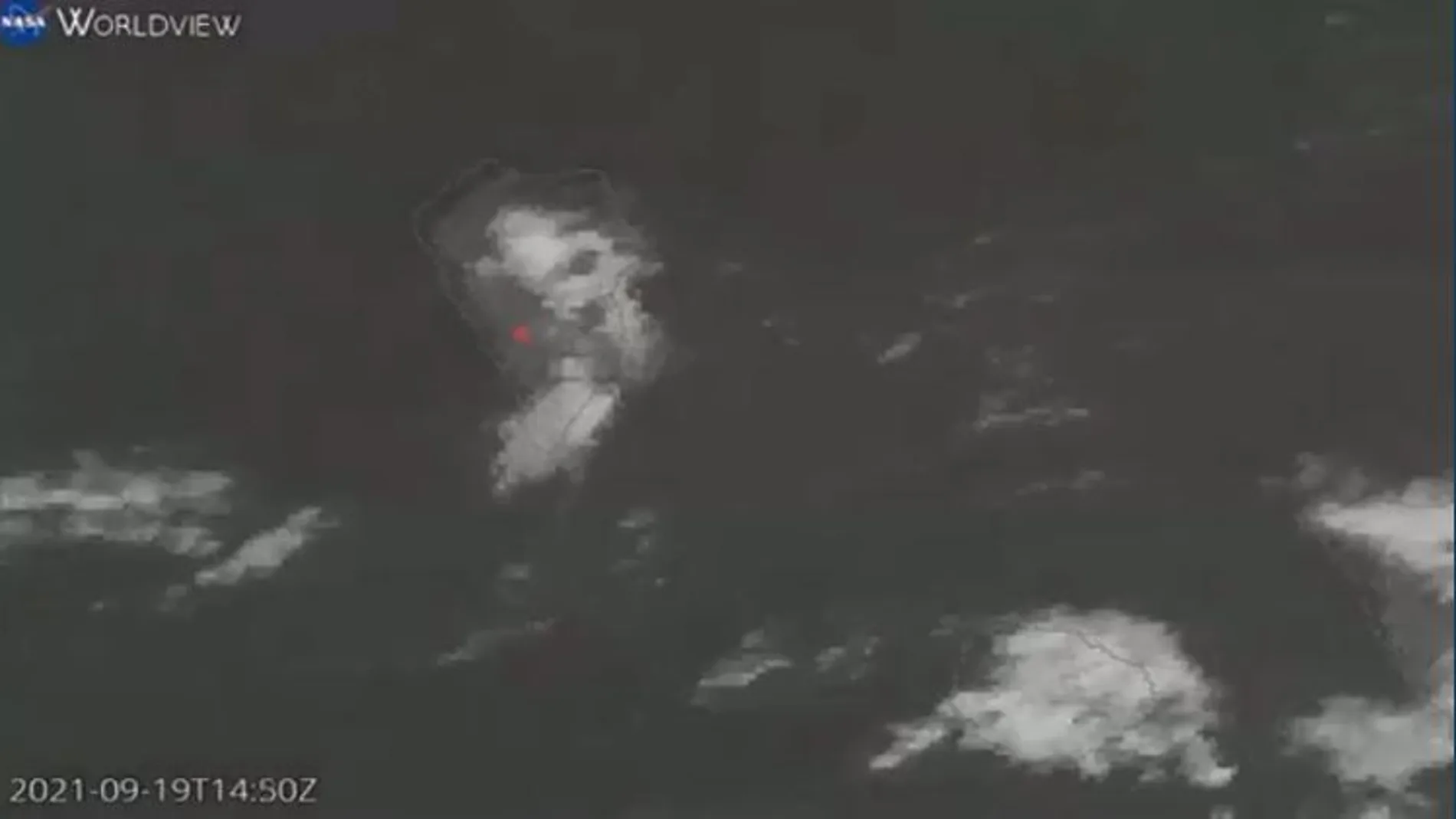 Nubes de ceniza del volcán La Palma