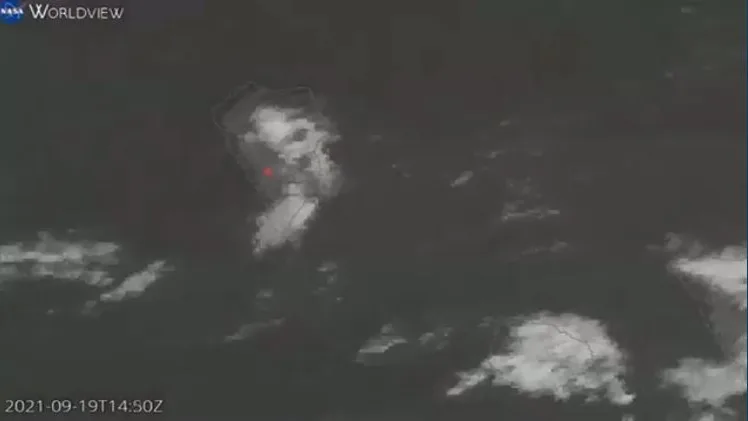 Nubes de ceniza del volc&aacute;n La Palma