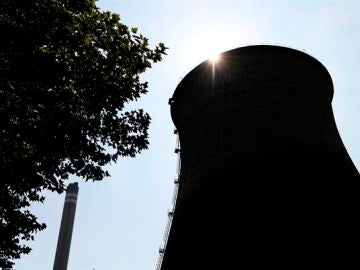 El precio de la luz marca hoy el tercer récord histórico tras subir casi un 5%