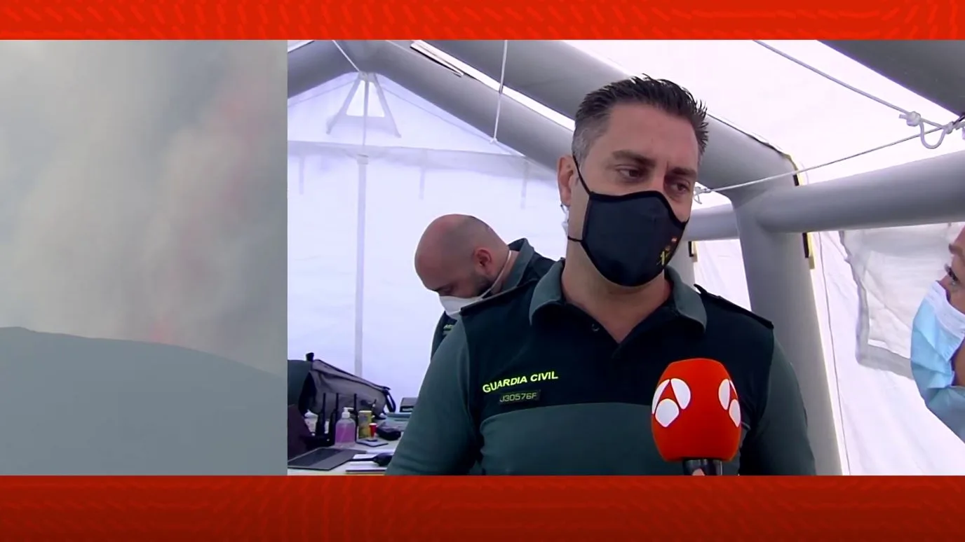 La Guardia Civil colabora con los afectados por el volcán. La Guardia Civil colabora con los afectados por el volcán.