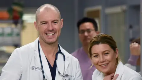 Richard Flood y Ellen Pompeo en 'Anatomía de Grey' Richard Flood y Ellen Pompeo en 'Anatomía de Grey'