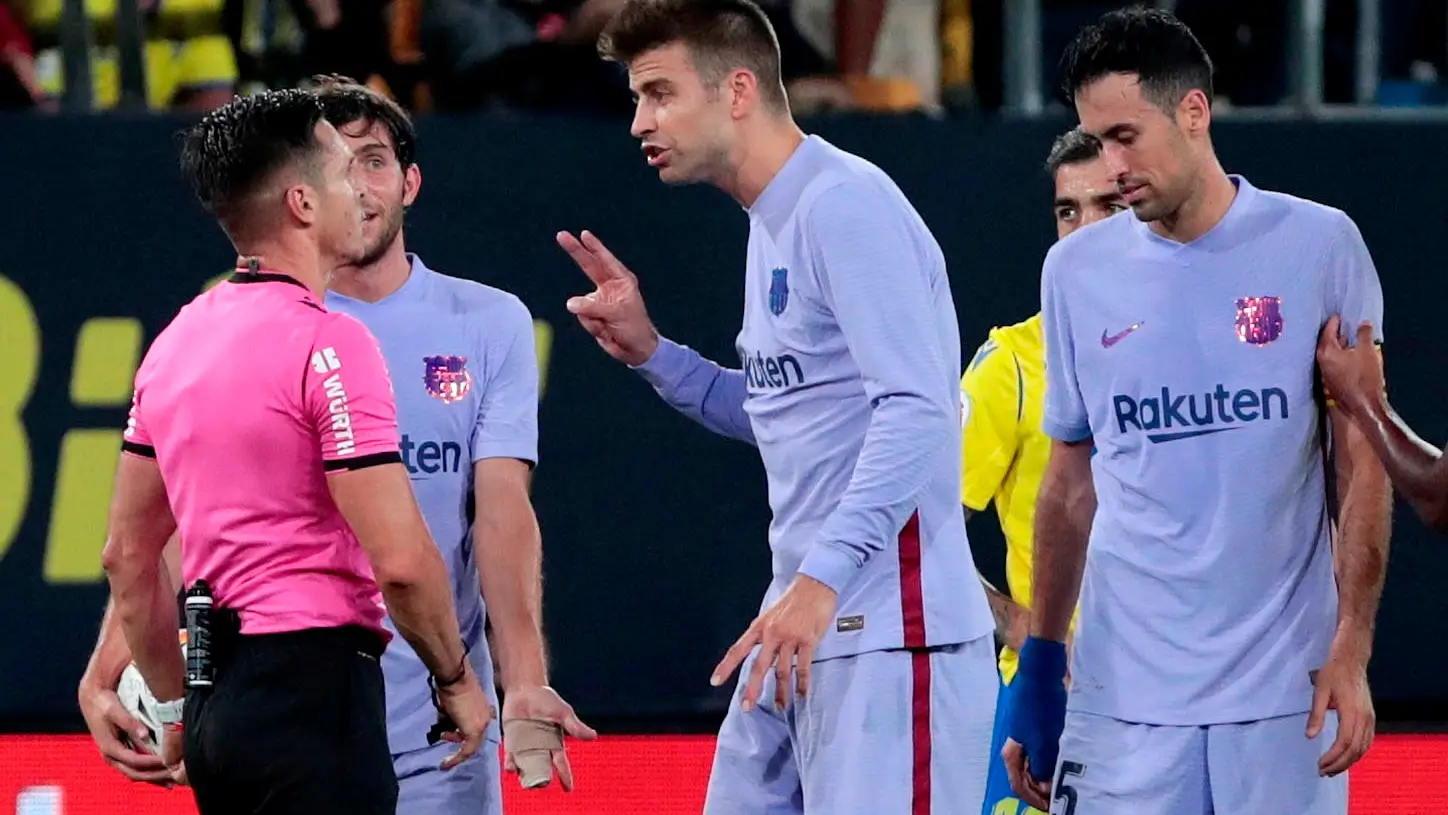 Piqué, tras el pinchazo ante el Cádiz: "No entiendo como nos ponen un calendario así" Piqué, tras el pinchazo ante el Cádiz: "No entiendo como nos ponen un calendario así"
